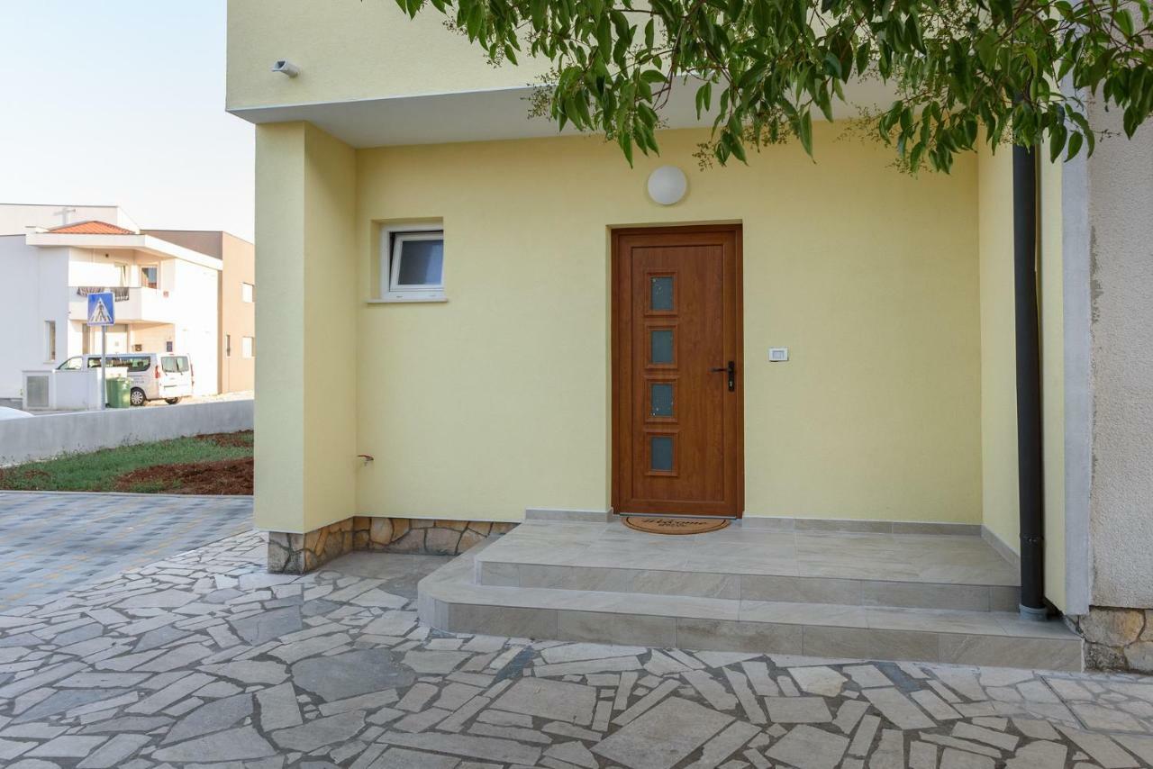 Apartment Perusko Pula Exterior foto